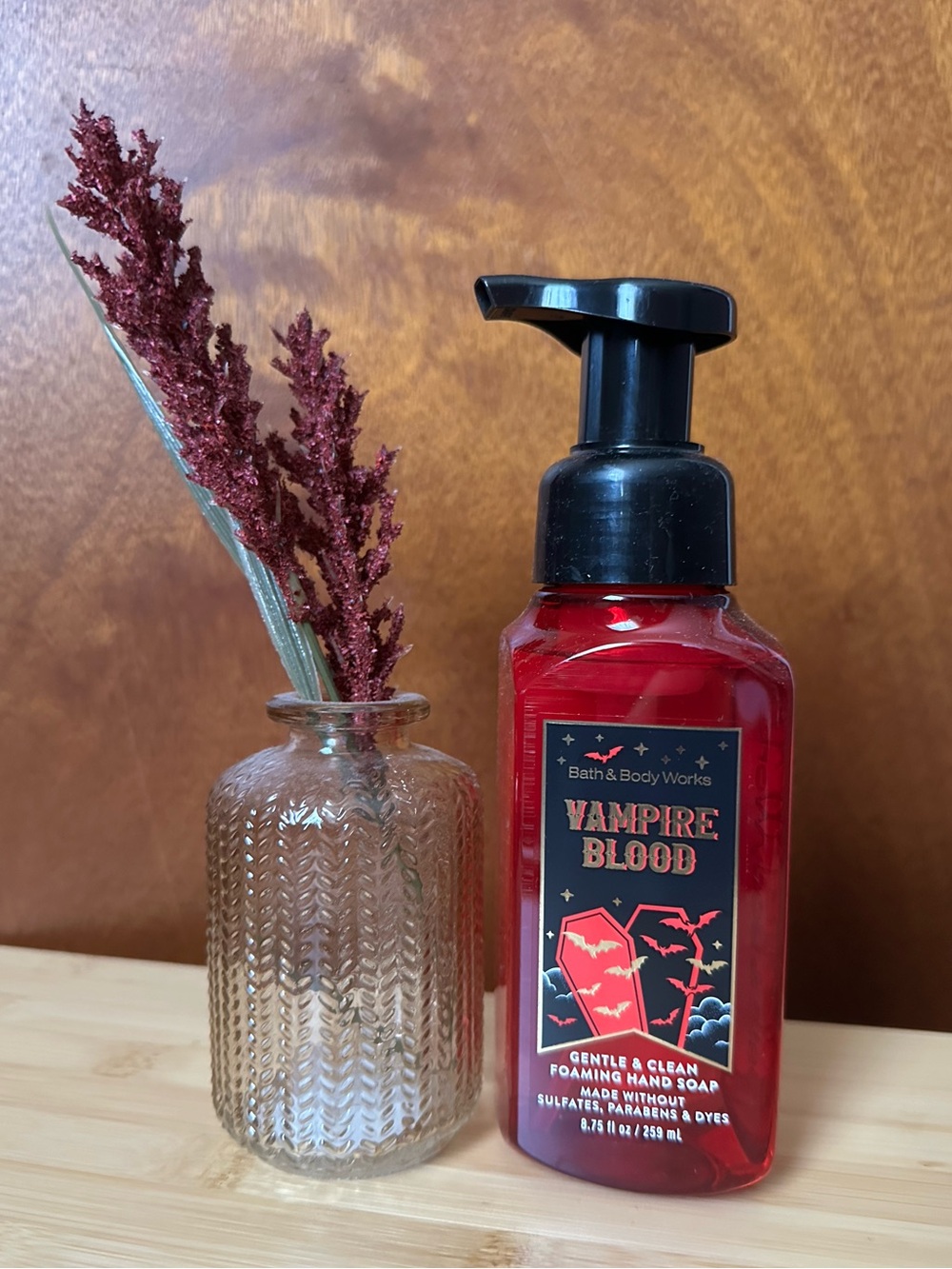 Bath & Body Works Foaming Handsoap Vampire Blood 8.75 fl oz